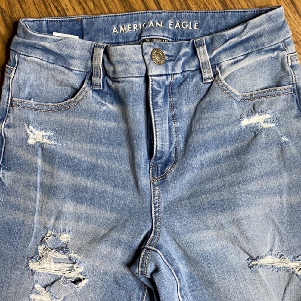 AEO High Rise Destroyed Jeans Size 2 - Picture 5 of 9